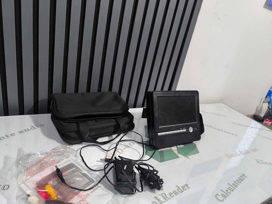 DVD player portabil ecran curea geanta alimentare auto baterie 1800mAh