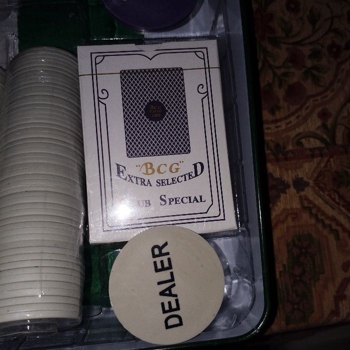 Set joc de poker 500 jetoane. Nou.
