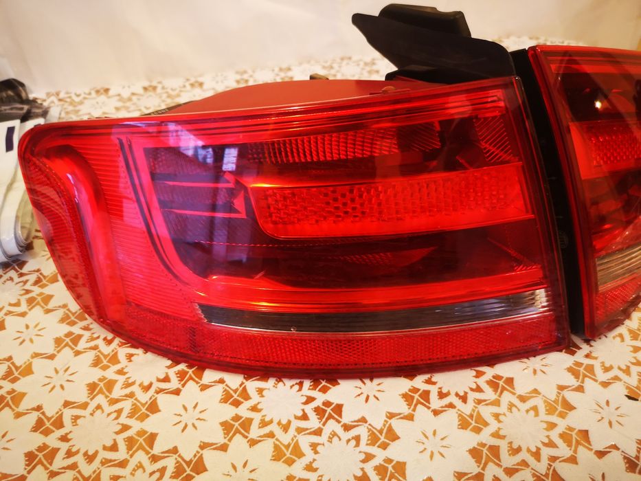 Stop Tripla spate Audi A4 B8