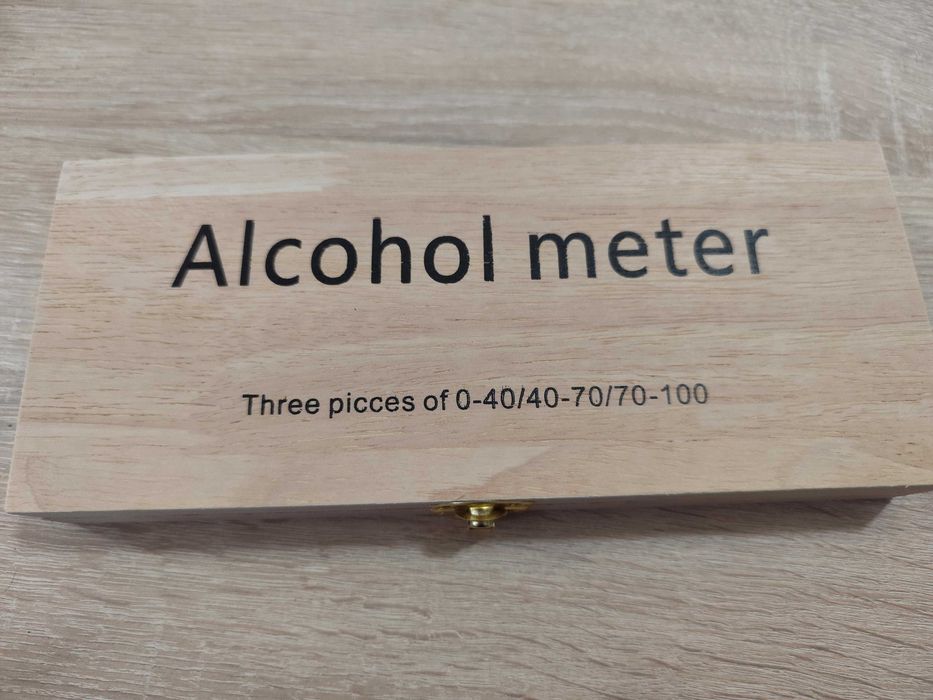 Комплект уреди за мерене на ракия (спиртомери) – 0–100°, дървена кутия