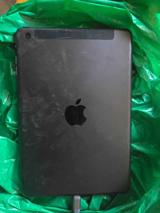 Ipad 7 de piese + ipad mini cadou