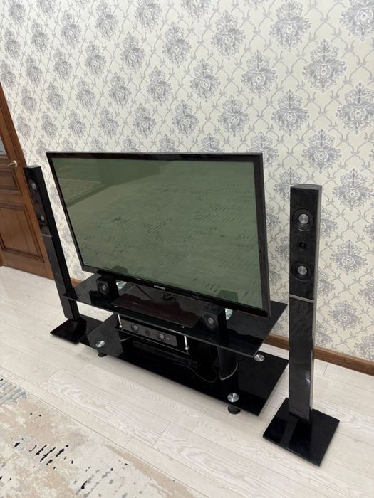 Продается Samsung плазменный телевизор.