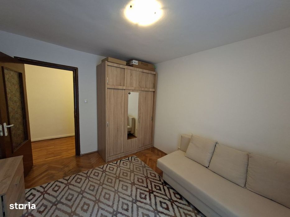 Inchiriez apartament 3 camere/2 băi decomandate în Tudor–Fortuna