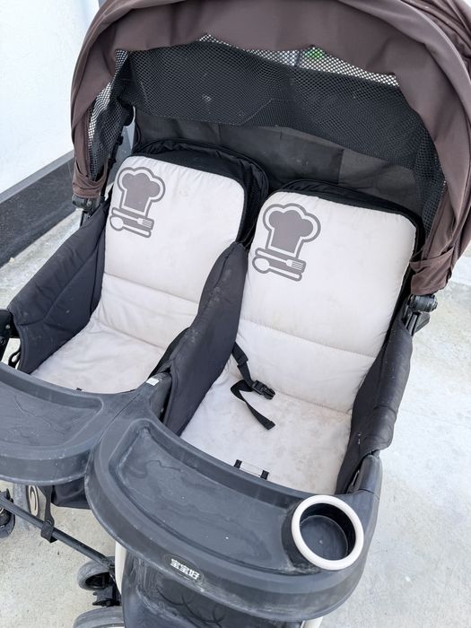 Коляска для двойни