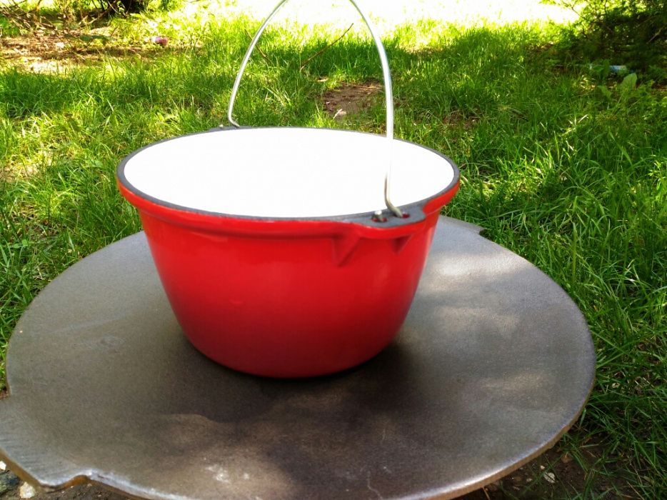 Ceaun din fonta emailata 5 L  169  lei  4 /5/7,2/10,8/16 l