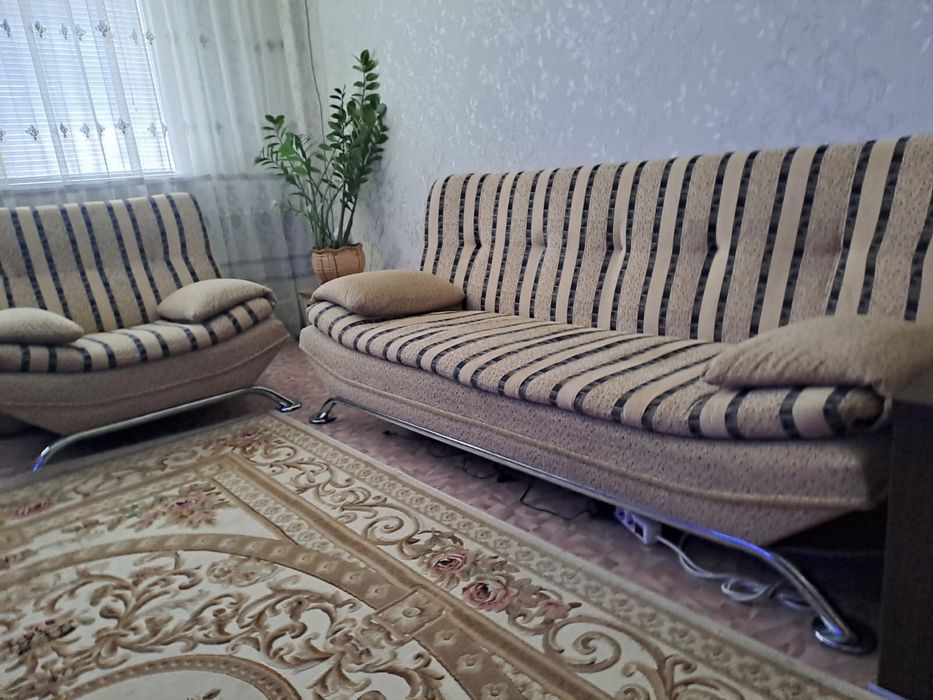Диван и 2 кресла