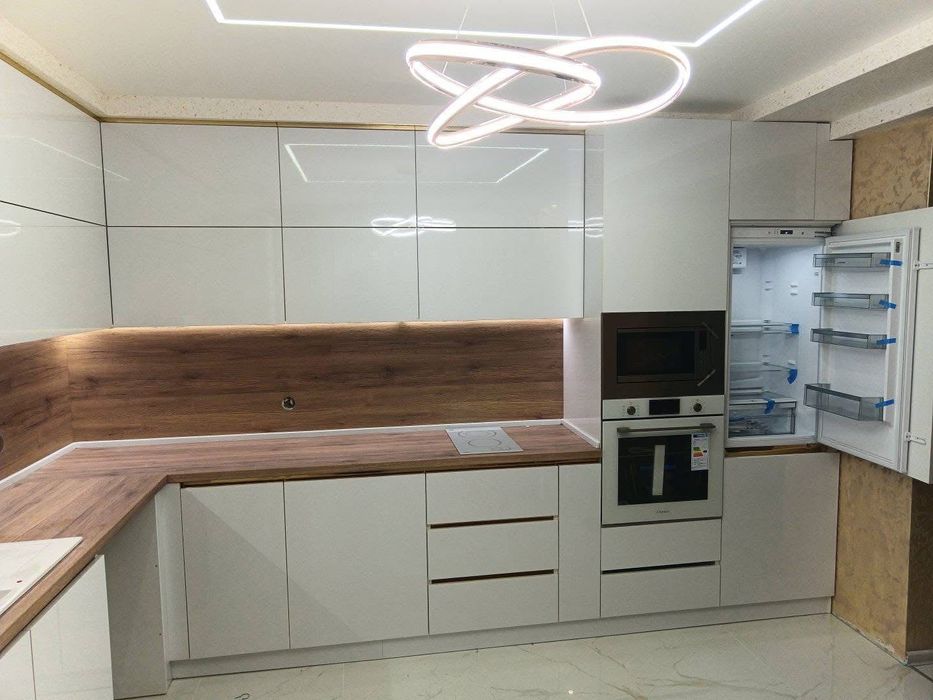 Кухни по поръчка с 3D дизайн