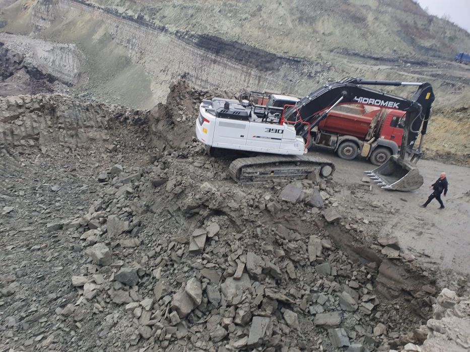 Услуги с кимион четириос самосвал и багер