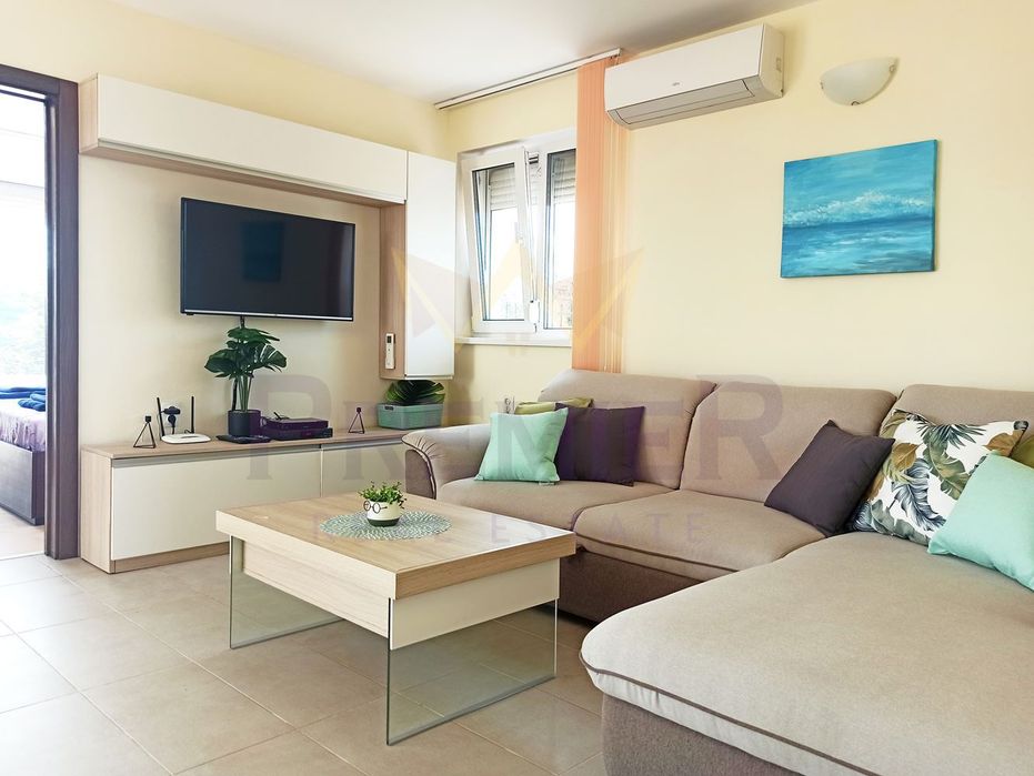 Продава се Къща в с. Топола, Област Добрич - 150 кв.м за 1800 €/кв.м - Снимка #3