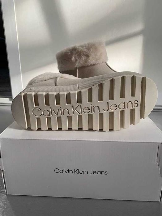Calvin Klein дамски боти, номер 37,38