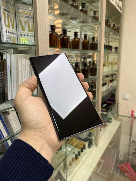 Samsung S22 Ultra 12/12Gb snapdragon gen 1