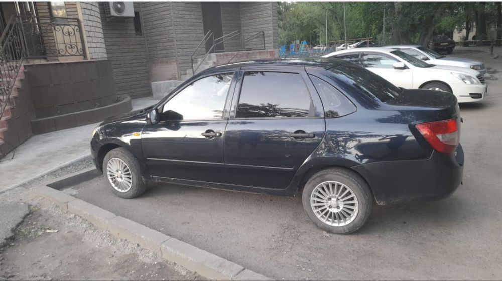 Лада Гранта продам