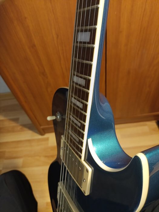 Электрогитара Cort CR-200