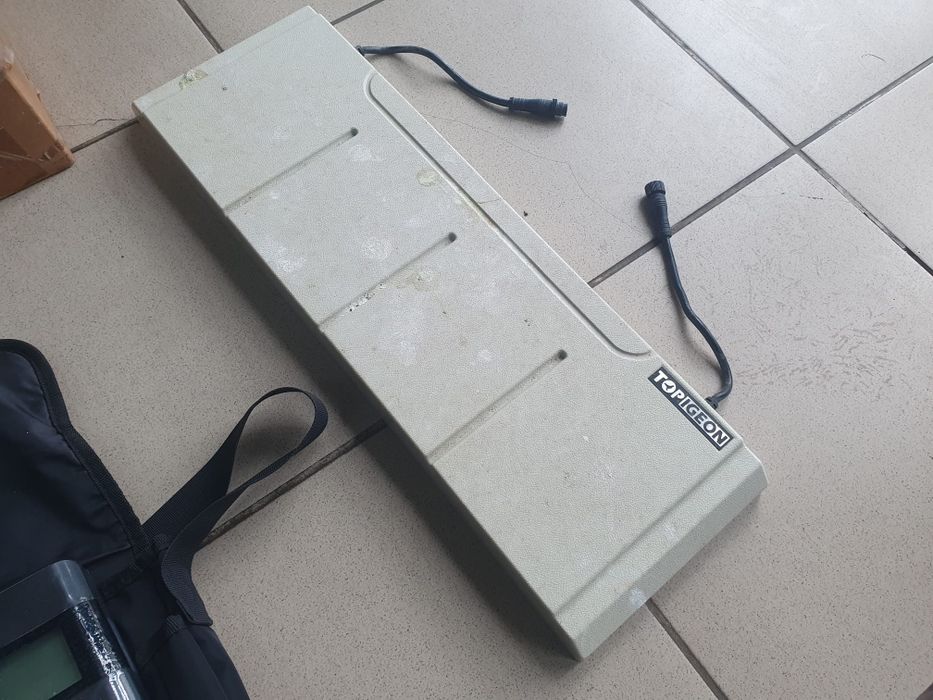 Ceas porumbei TOPigeon V9 complet, trapă mare + accesorii