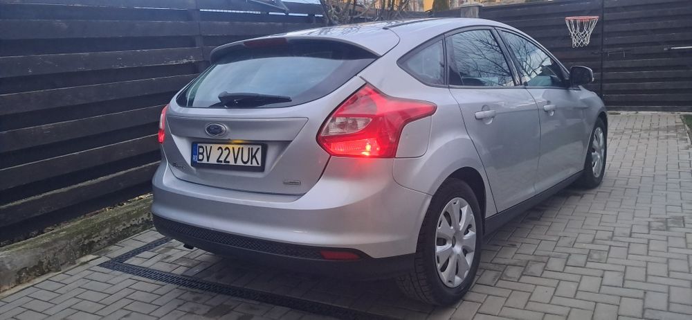 Ford focus 1.0, 165000km, istoric, hatchback