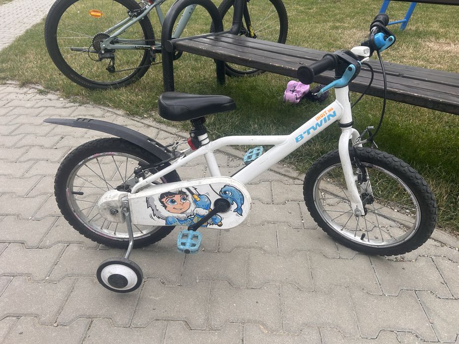 Vand bicicleta utilizata 3-5 ani in stare foarte buna !