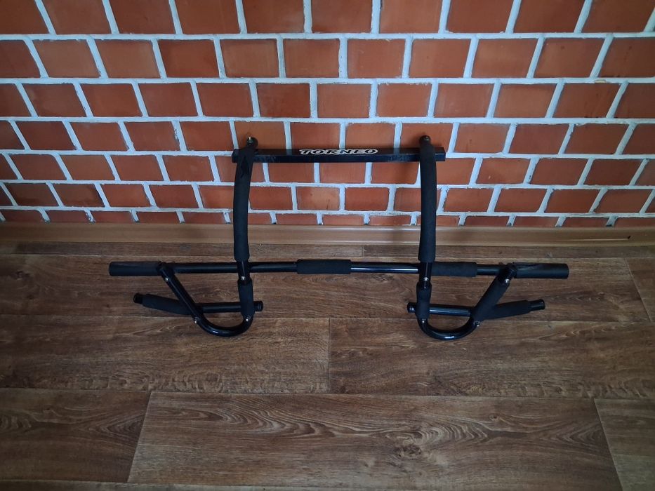 Турник на дверной проем