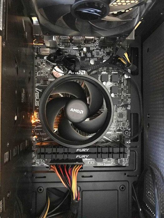 Геймърски компютър