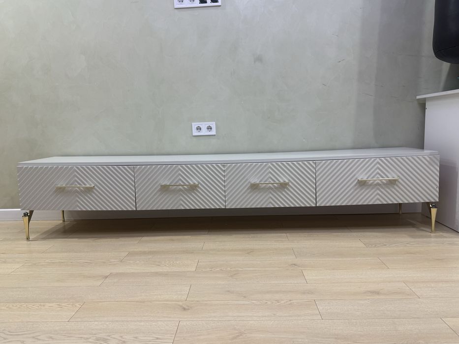Тумба новый крашеный