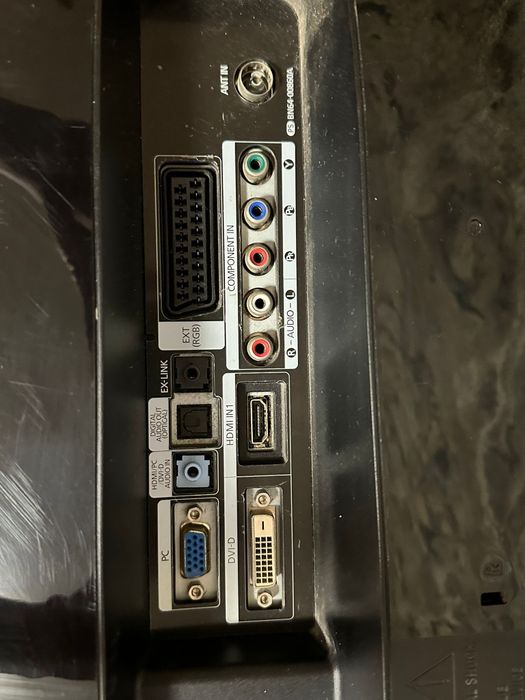 TV LCD SAMSUNG  T240 HD .Diagonala 60 cm FULL HD