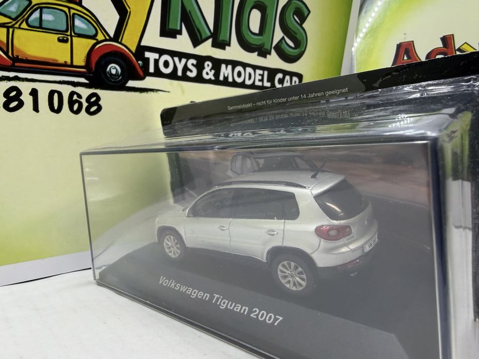 Volkswagen TIGUAN an 2007 machetă auto scara 1:43(10cm) GRI