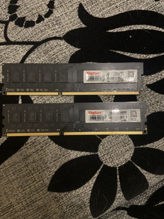 ОЗУ 2x8 Ddr3 1600MHz