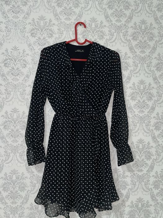 Милое Платье черный короткий размер S