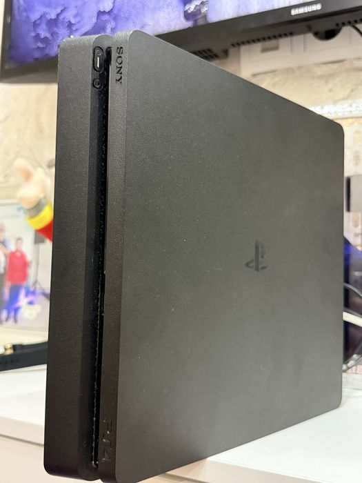 Playstation 4 Slim