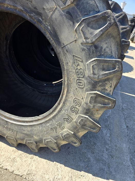 Anvelope 480-65r24 Pirelli si Trelleborg