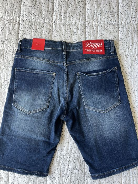 Къси дънки на dsquared2