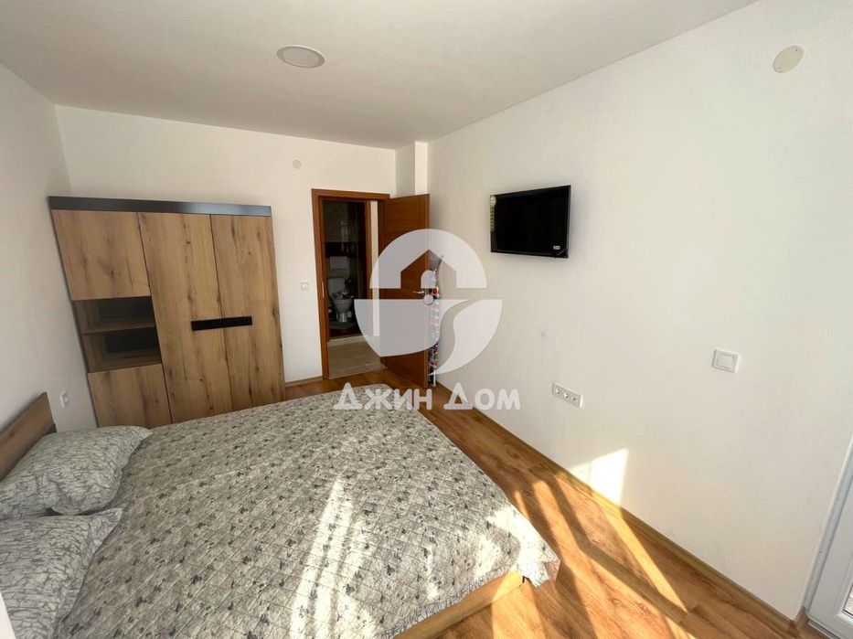 Продава се Двустаен апартамент в к.к. Слънчев бряг - 65 кв.м за 1250 €/кв.м - Снимка #3