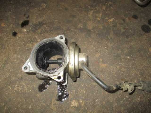 Egr Touran Golf 5 Caddy Seat Audi a3 Skoda motor 2,0 TDI