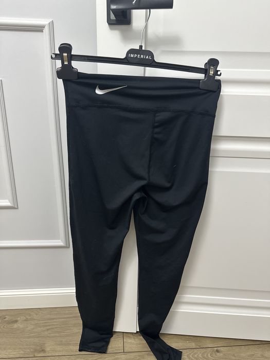 Фитнес одежда от Nike