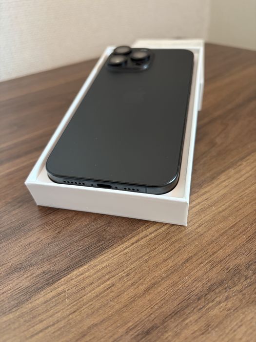 Iphone 16 Pro Max  Black Titanium 256 Gb