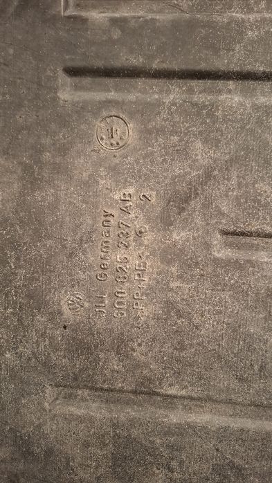 SKODA FABIA II защитна кора