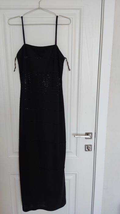 Вечернее чёрное платье