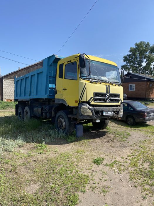 Самосвал Дон Фенг