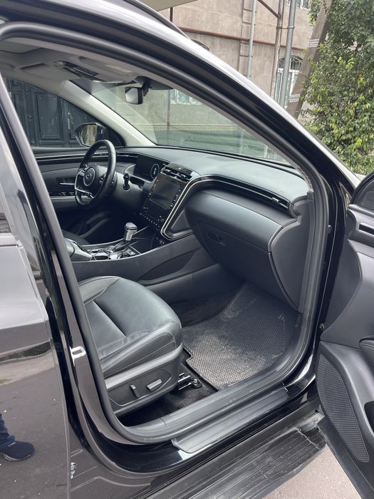 Продам свой Hyundai Tucson 2L full
