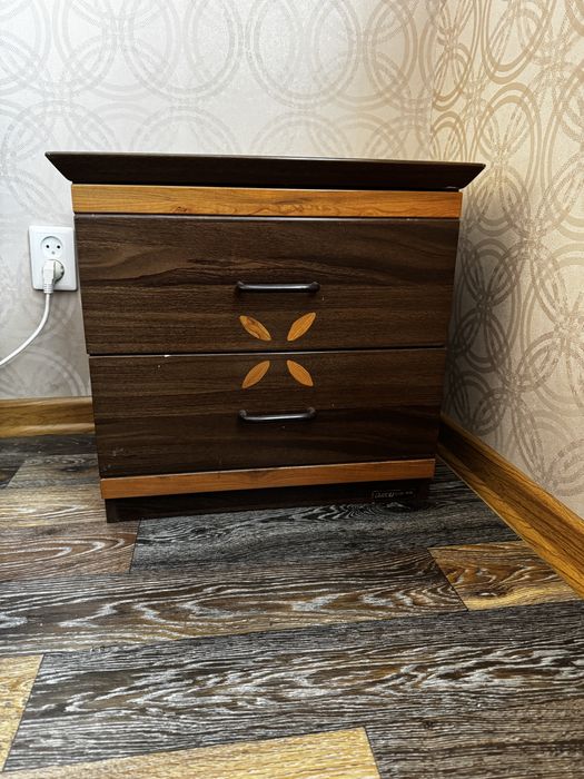 Продам тумбы прикроватные