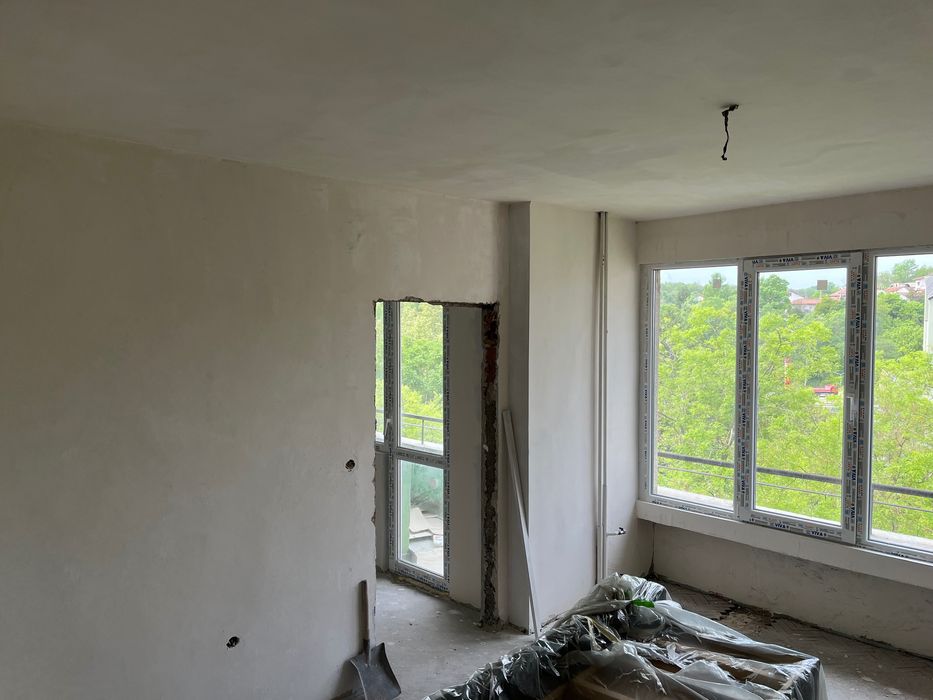 Продава се Тристаен апартамент в Плевен, Идеален център - 92 кв.м за 1544 €/кв.м - Снимка #11