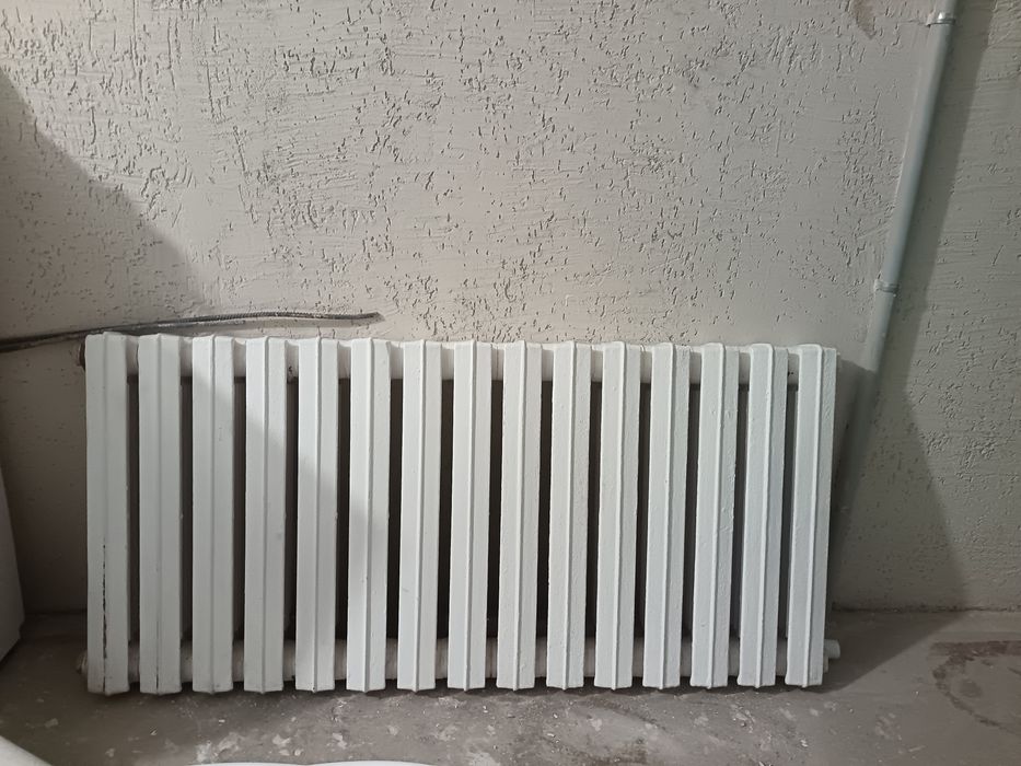 Продам чугунные батареи