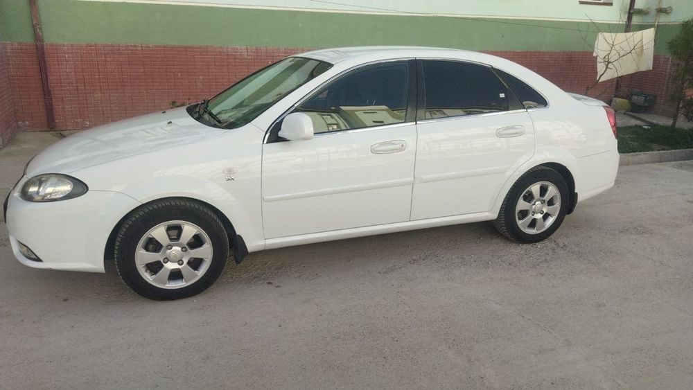 Lasetti avtomat sotiladi