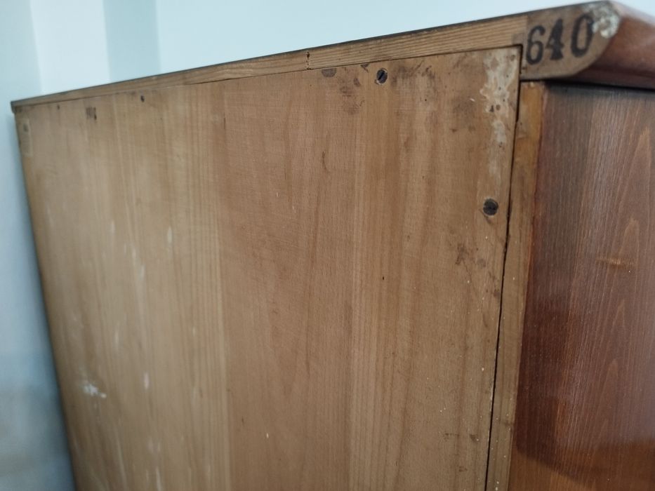 Винтажный Румынский шкаф