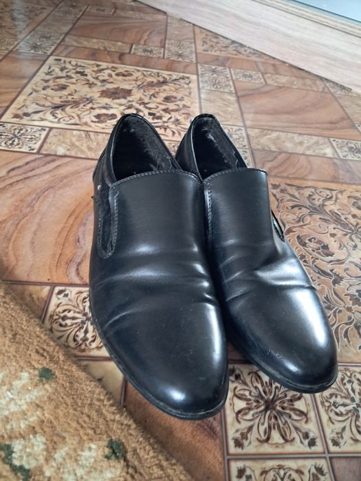 Продам туфли 42 размер