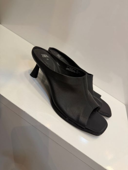 ZARA черни кожени чехли с ток