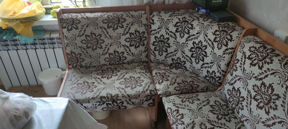 Продам кухонный уголок
