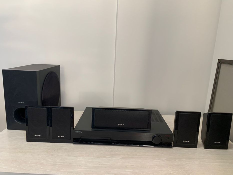 Домашний кинотеатр Sony DAV-TZ210