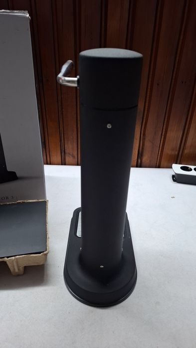 Машина за газирана вода Aarke Carbonator 3, матово черно.