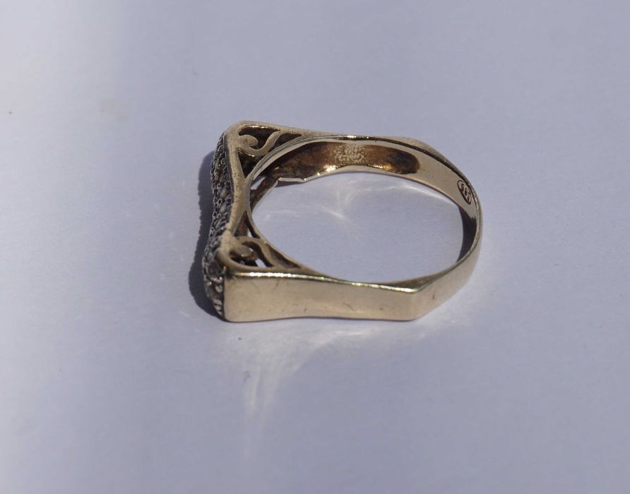 Златен пръстен 2.4гр 14к