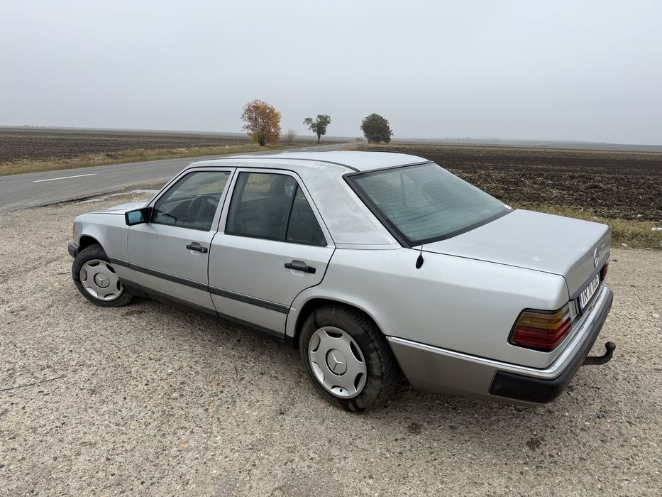 MERCEDES-BENZ E-Class 1987 — imagine 4
